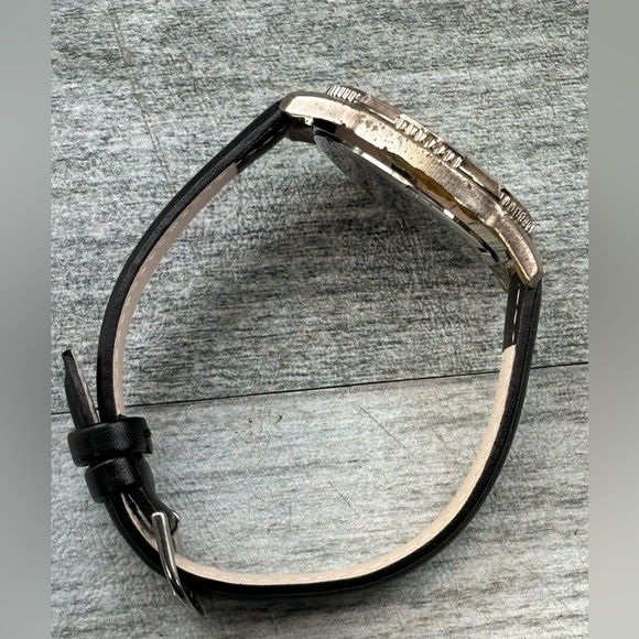 Swiss Military 100 WR Analog Leather Band Wrist Adult Watch 095-0489 Date Works - Picture 4 of 16